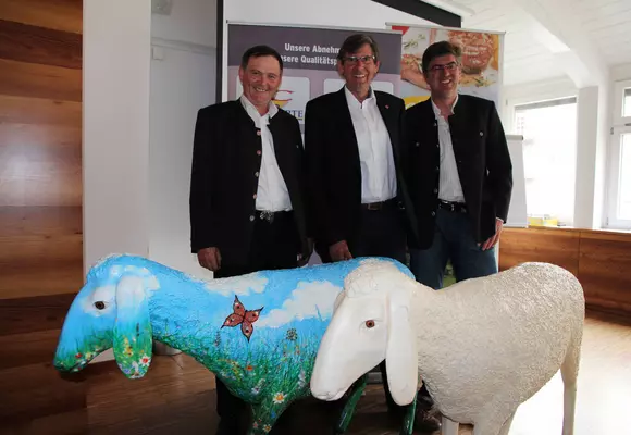 Tirols Schafbauern und Neurauter frisch setzen Meilenstein in der Lämmervermarktung