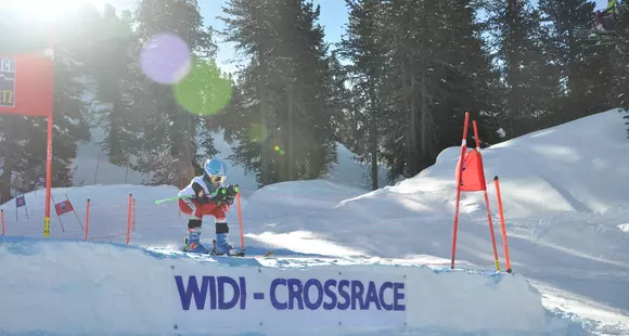 Spannende Herausforderung für Ski-Youngsters beim WIDI CROSS RACE in Hochoetz