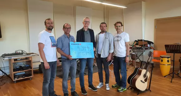 Musikmittelschule Imst erhielt 4.344,- Euro im Gedenken an Andy Überbacher