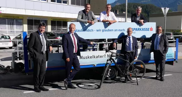 Modernster Radtransport fährt mit Unterstützung der Sparkasse Imst durchs Ötztal