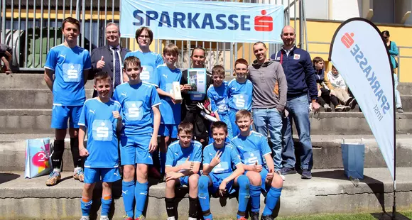 Mittelschule Sölden holt Bezirksmeistertitel der Sparkasse-Schülerliga Fußball